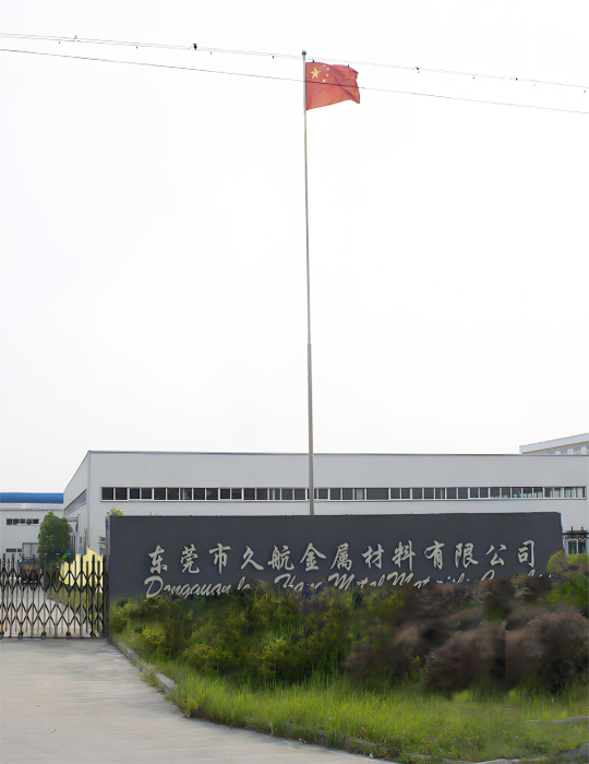 潔臣士科邁柯洗地機，走進車間，領略工業場景清潔利器